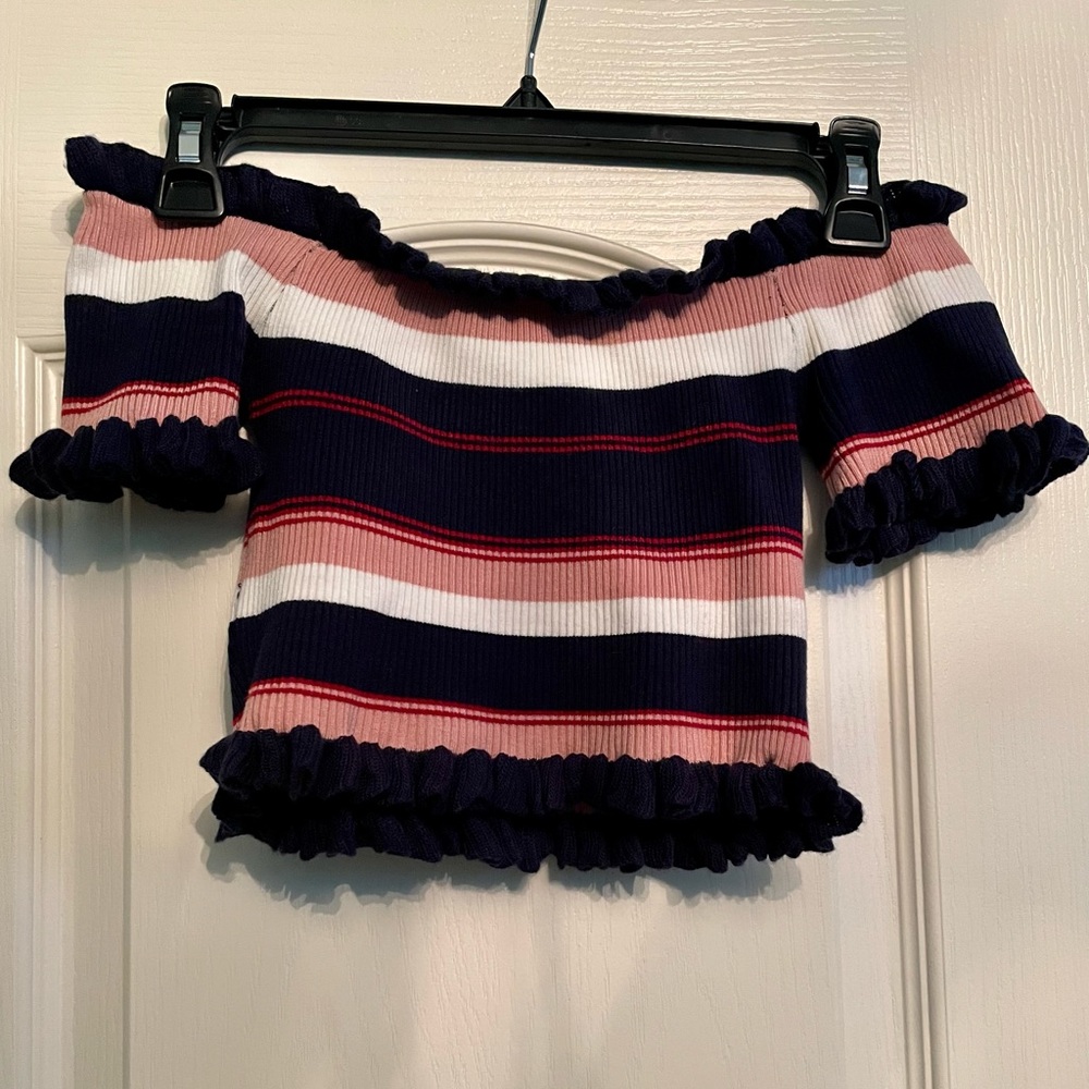 Forever 21 off-shoulder shirt